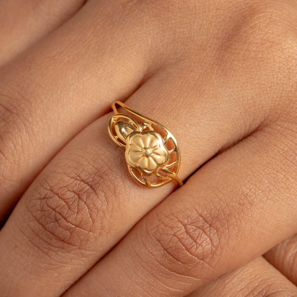 Sleek Ring
