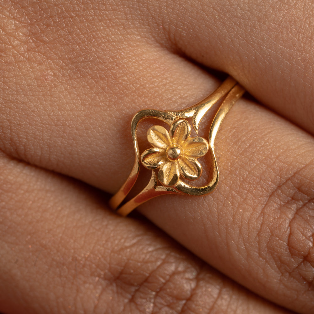 Sleek Ring