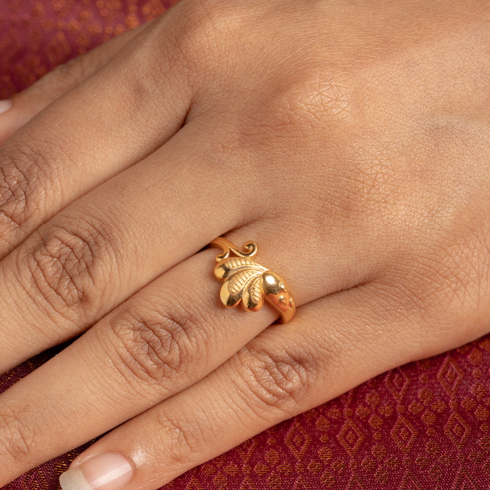 Sleek Ring