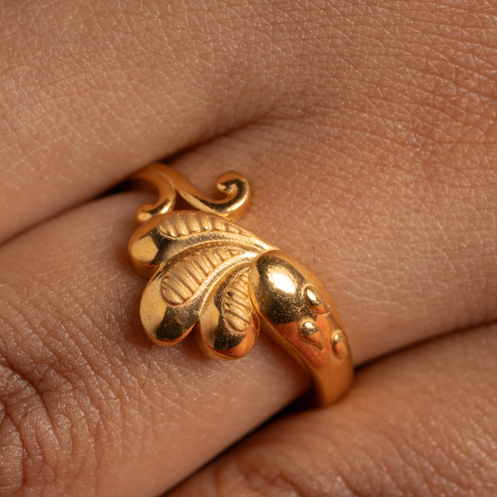 Sleek Ring