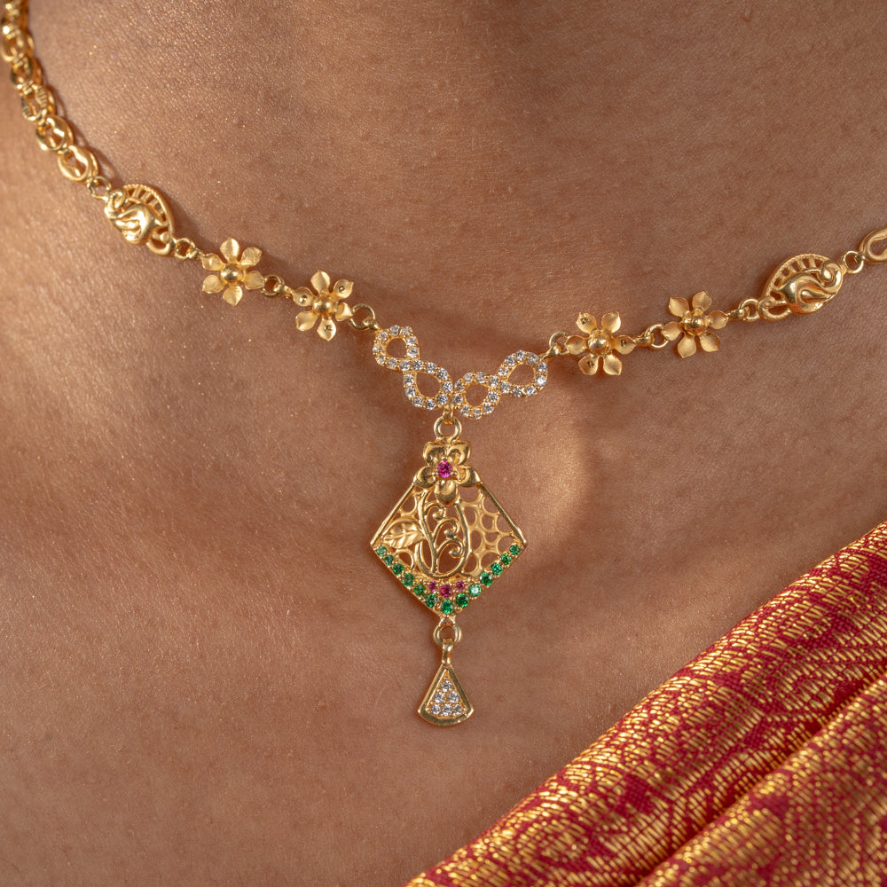 Rhombus Gleam Necklace
