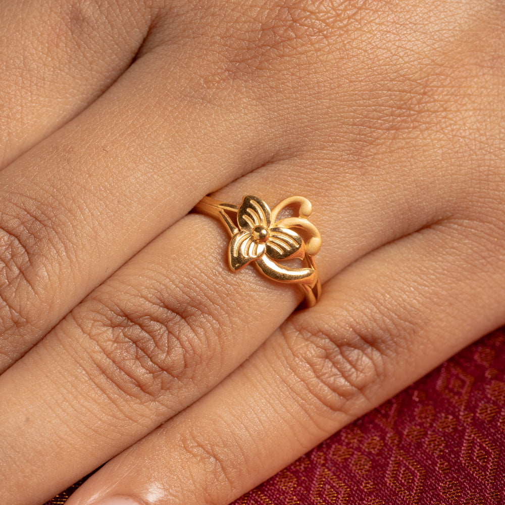 Sleek Ring