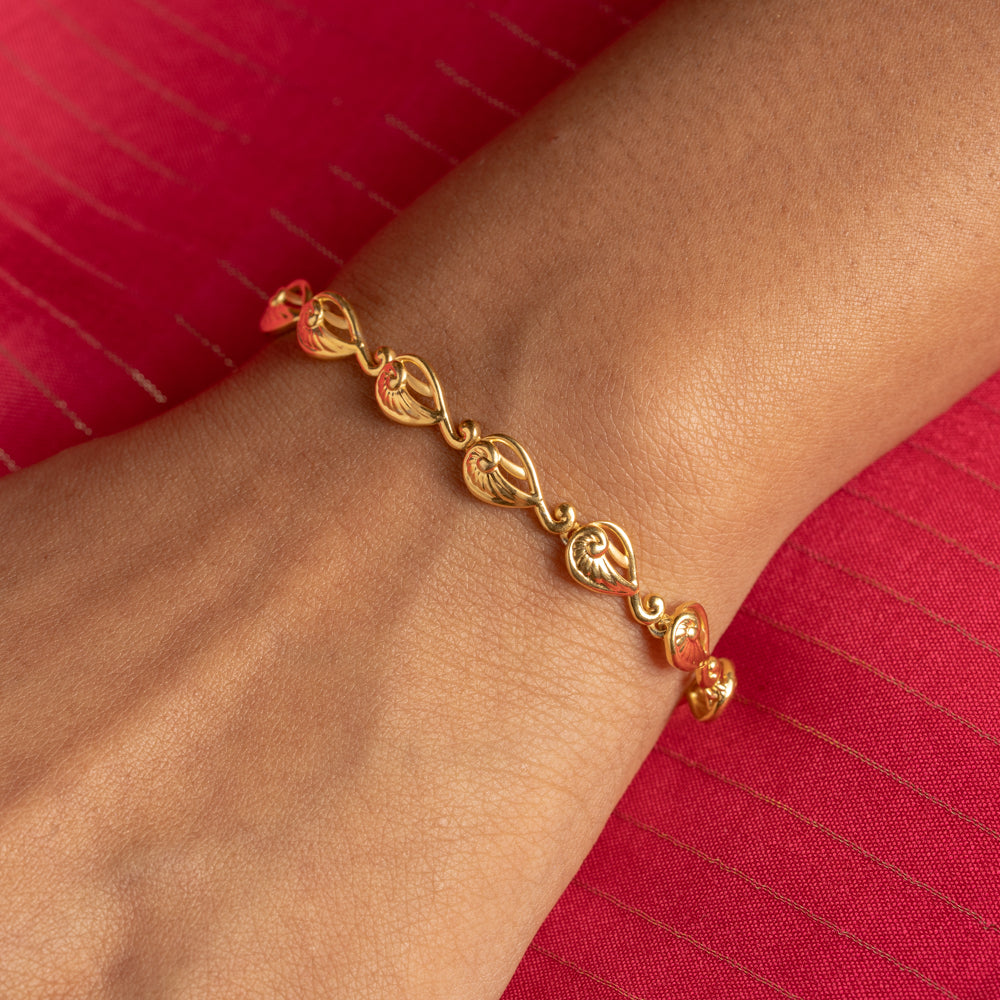 Lilaya Bracelet