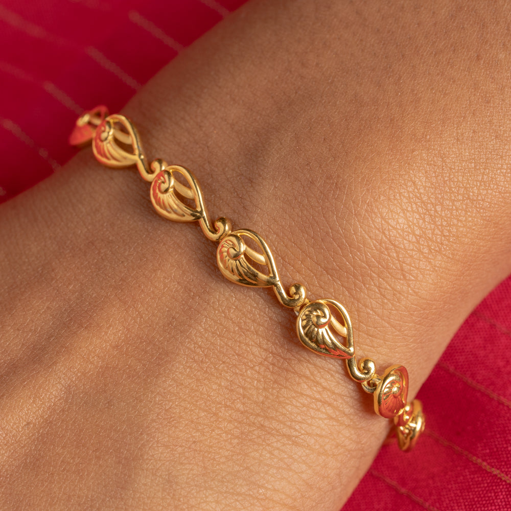 Lilaya Bracelet
