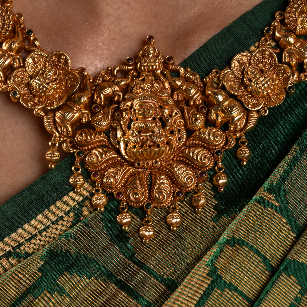 Pravaha Necklace
