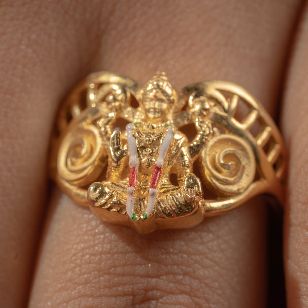 Sleek Ring