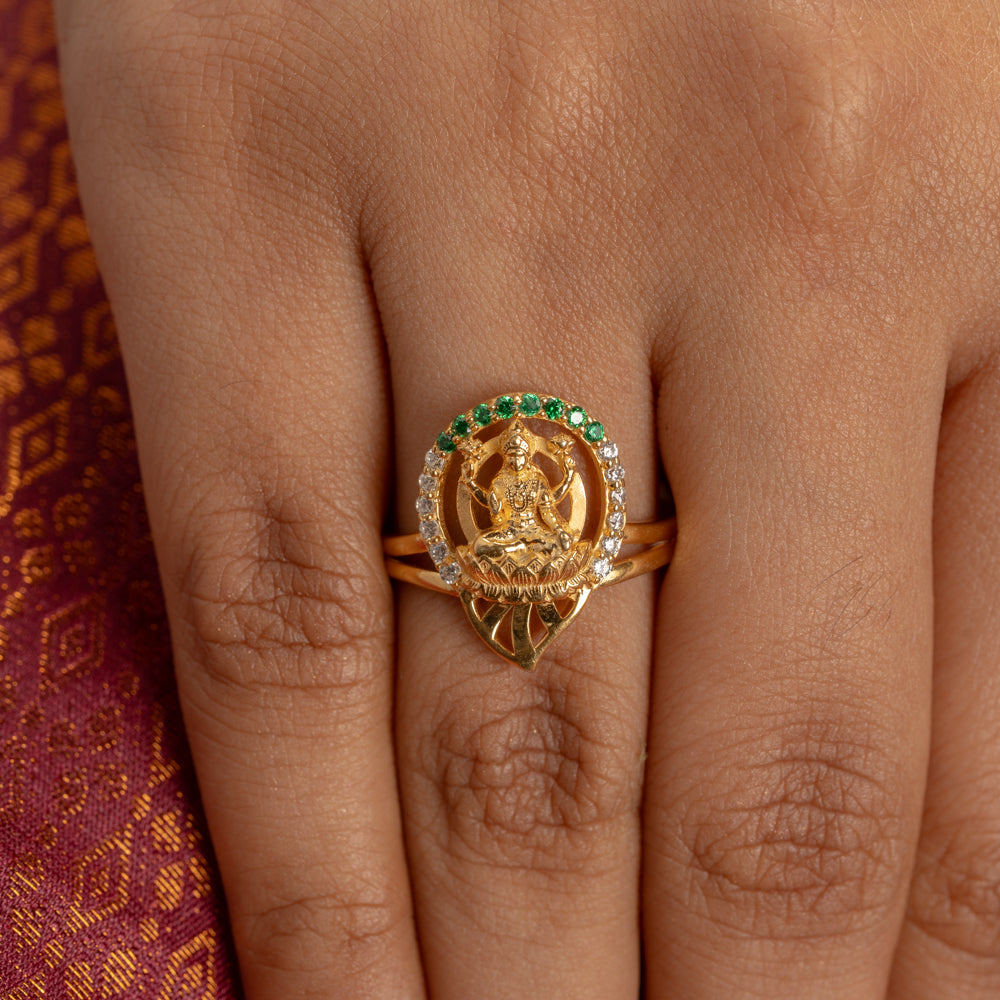 Sleek Ring