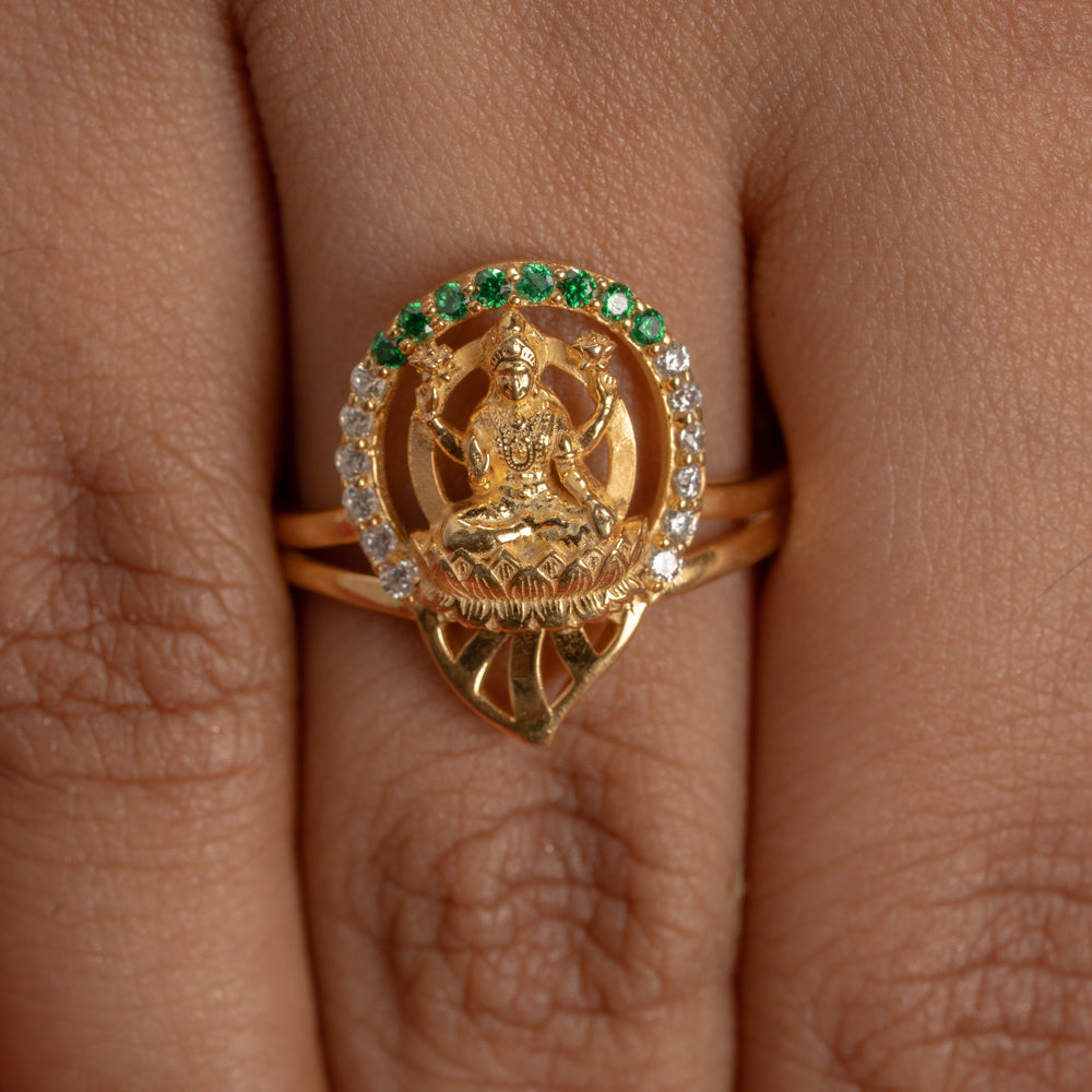 Sleek Ring