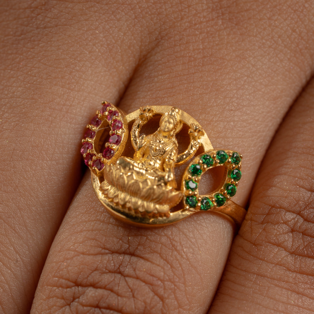Sleek Ring