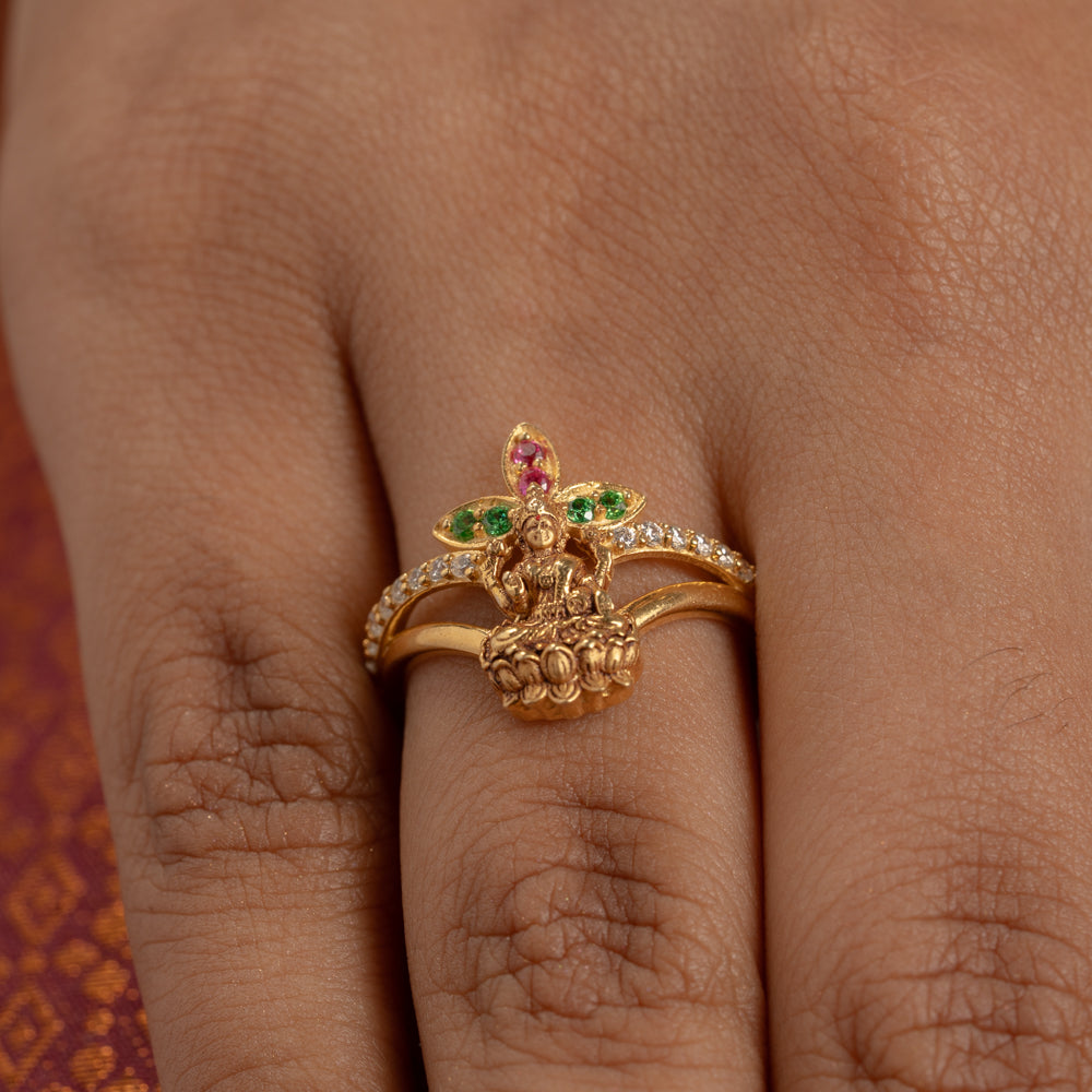 Sleek Ring