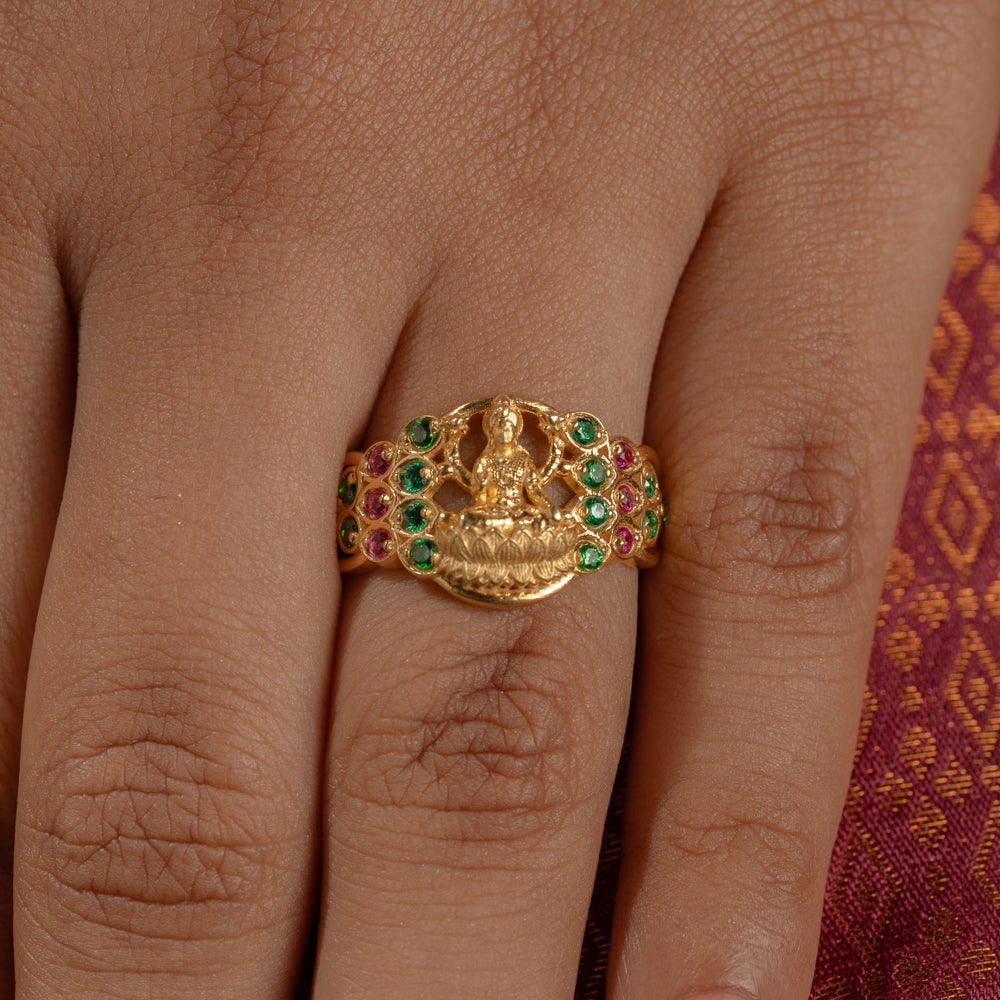 Sleek Ring