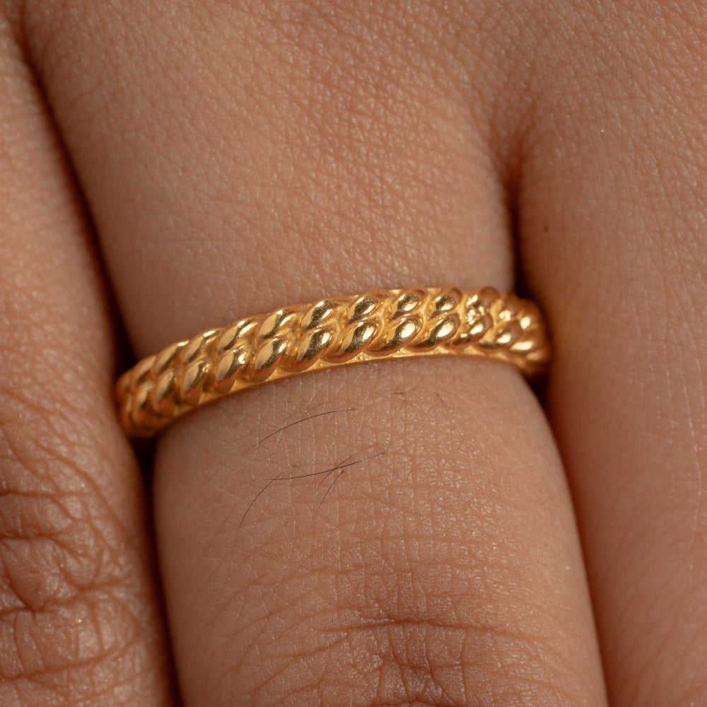 Sleek Ring