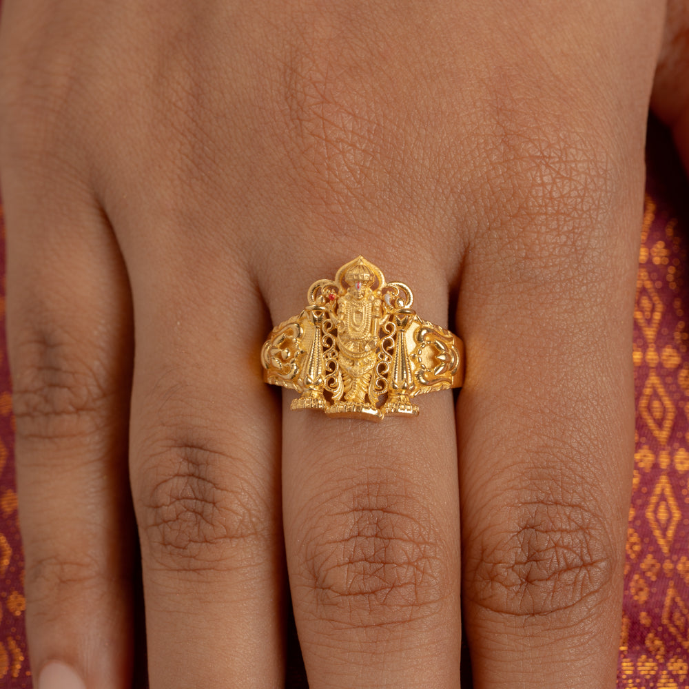 Sleek Ring