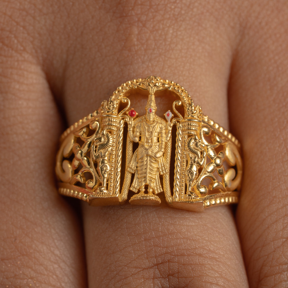 Sleek Ring