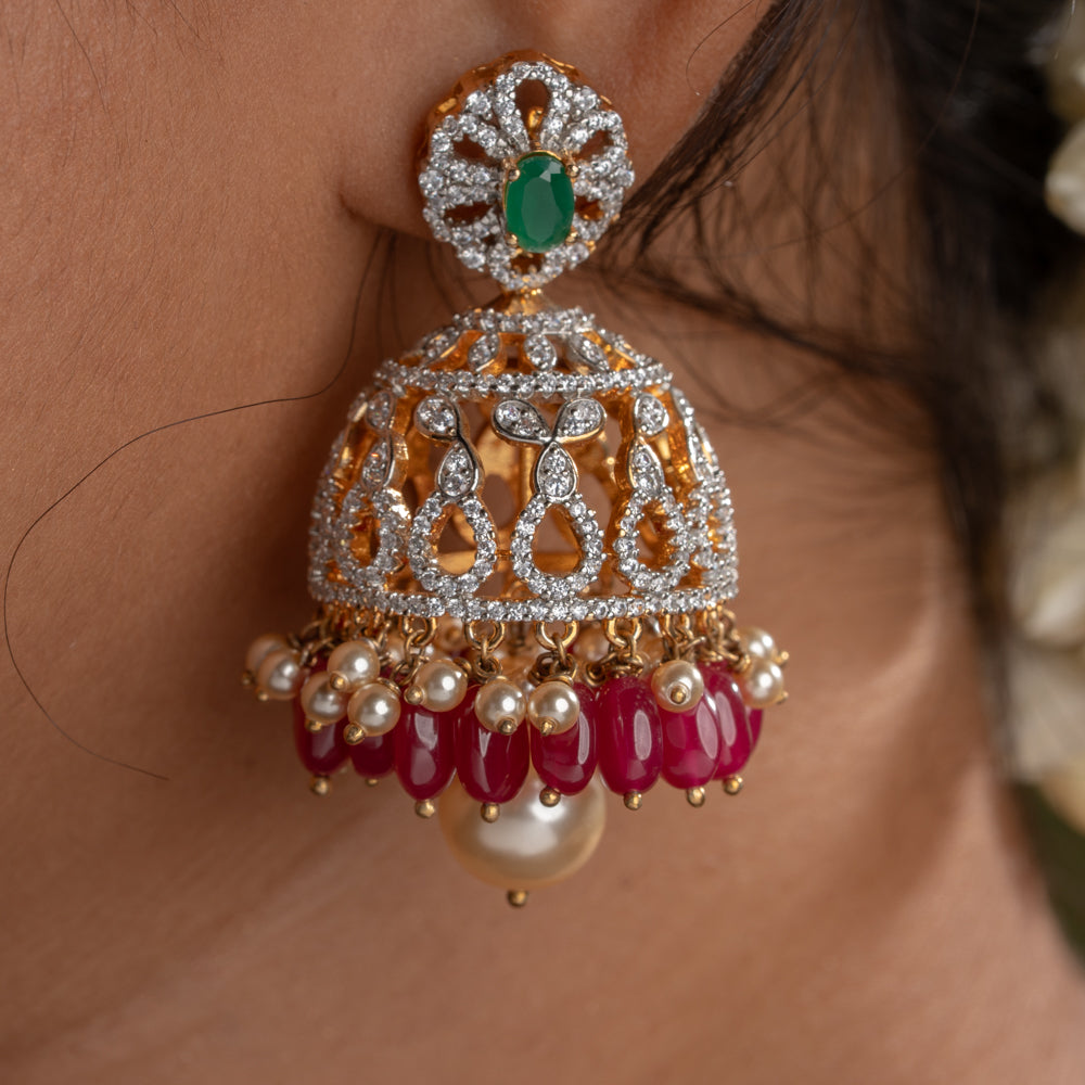 Eshvini Jhumka