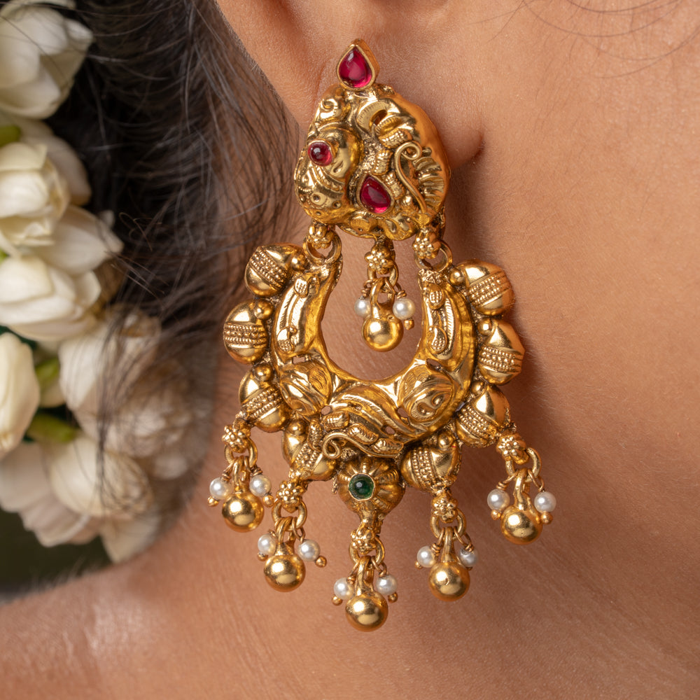 Rakta jhumka