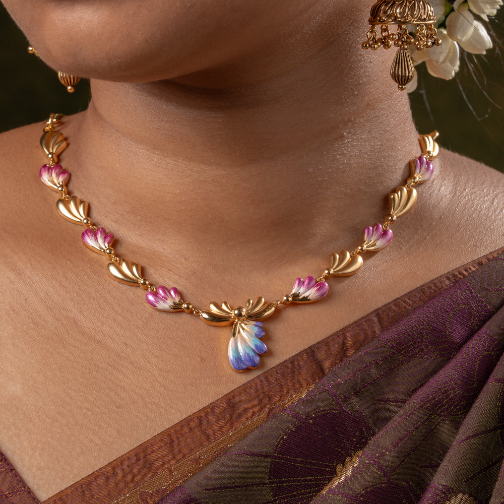 Mugapoo Necklace