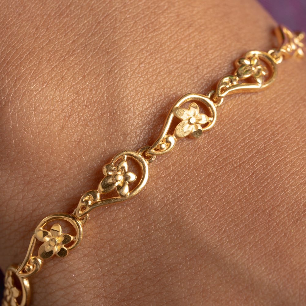 Shatangi Bracelet