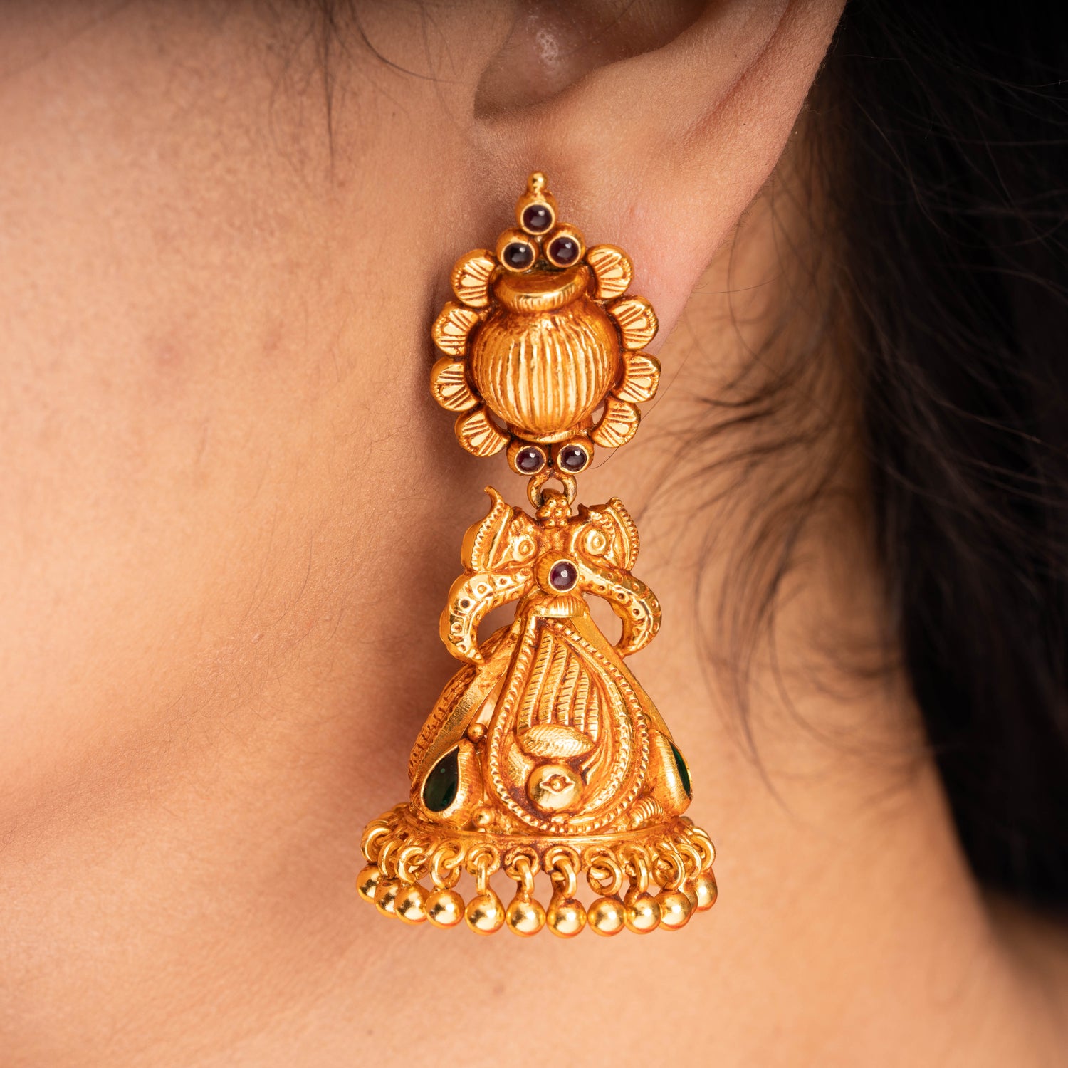 Nirjara Jhumka